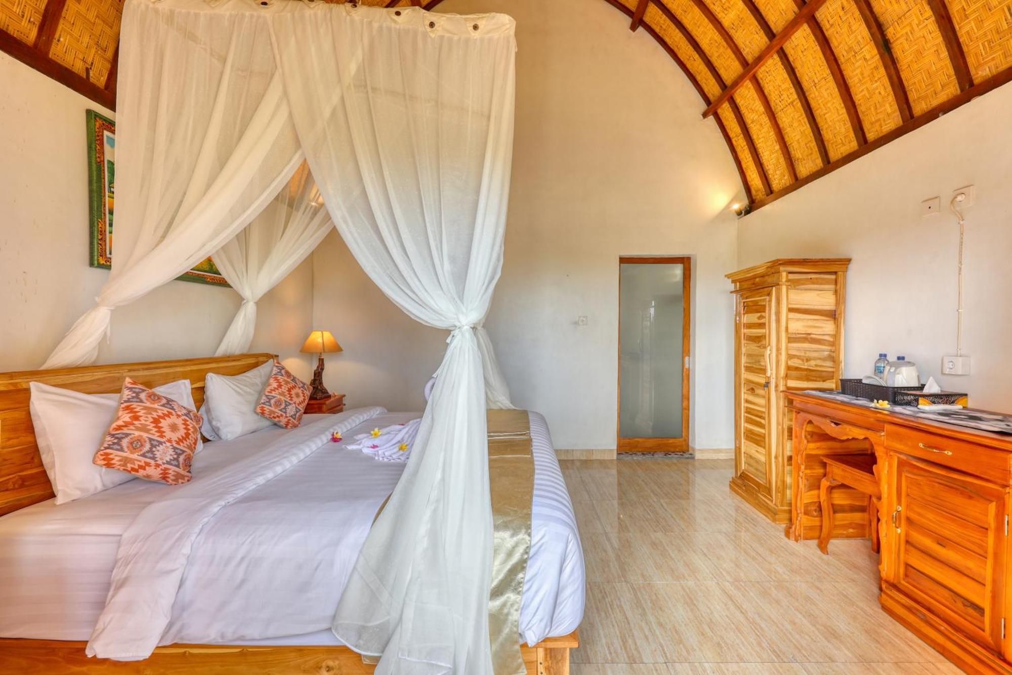 Bagia Bungalows Batumadeg Quarto foto