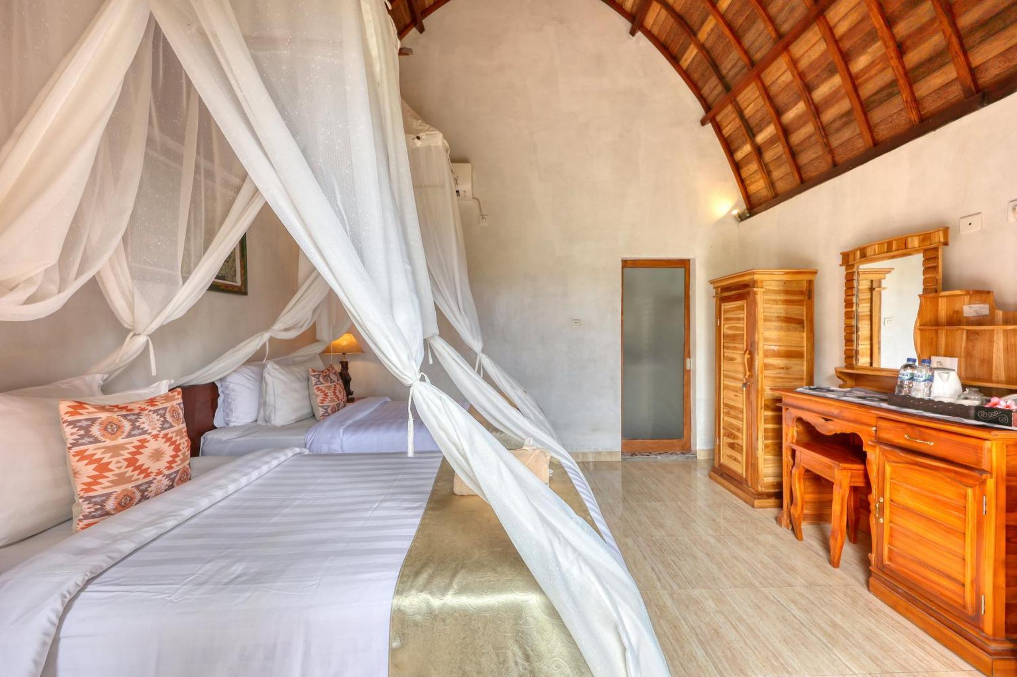 Bagia Bungalows Batumadeg Quarto foto